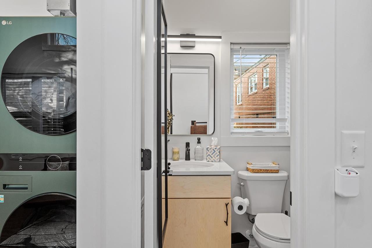 Vila The Acorn - Tiny House In Historic Oakwood Raleigh Exteriér fotografie