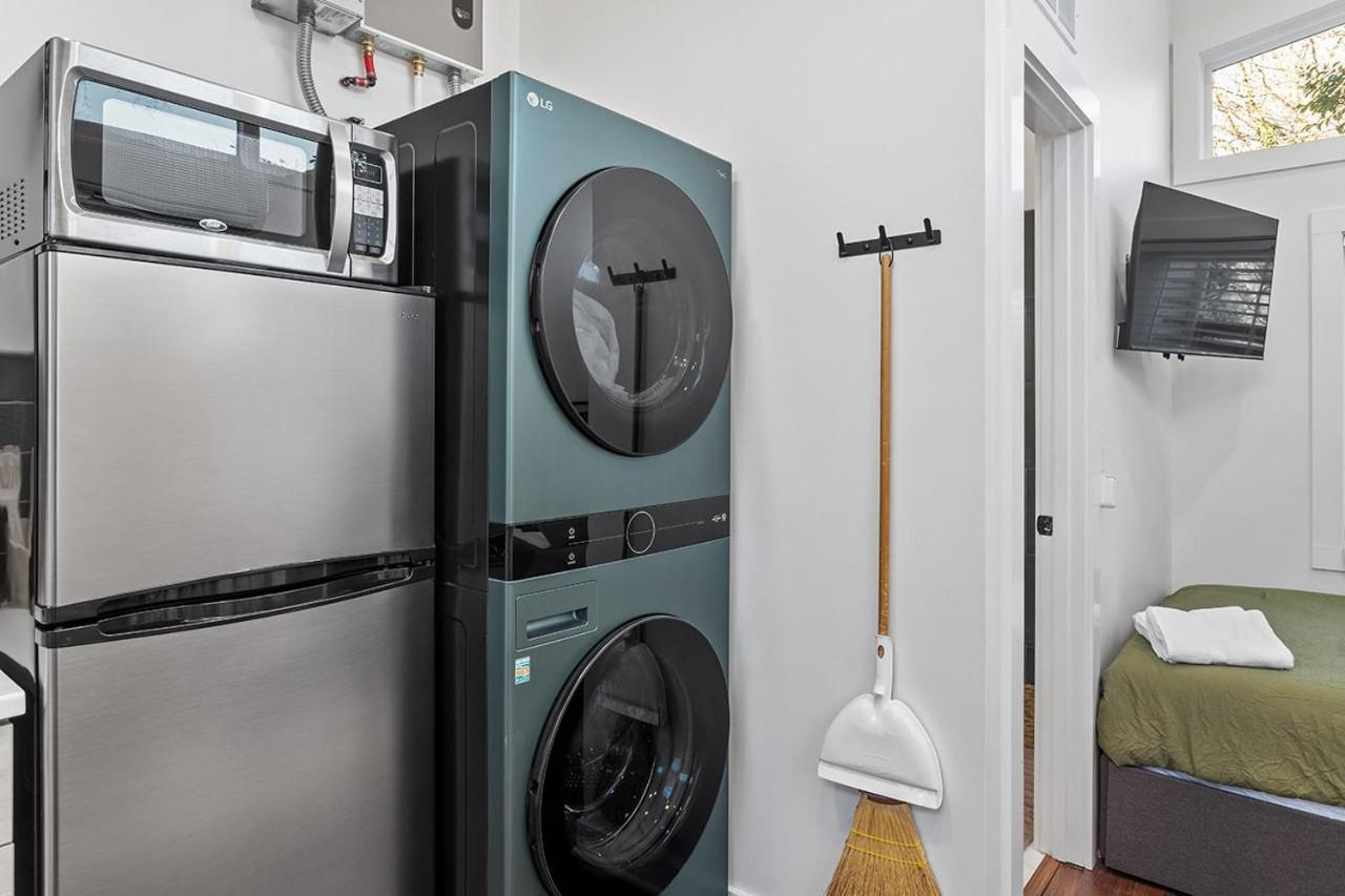 Vila The Acorn - Tiny House In Historic Oakwood Raleigh Exteriér fotografie